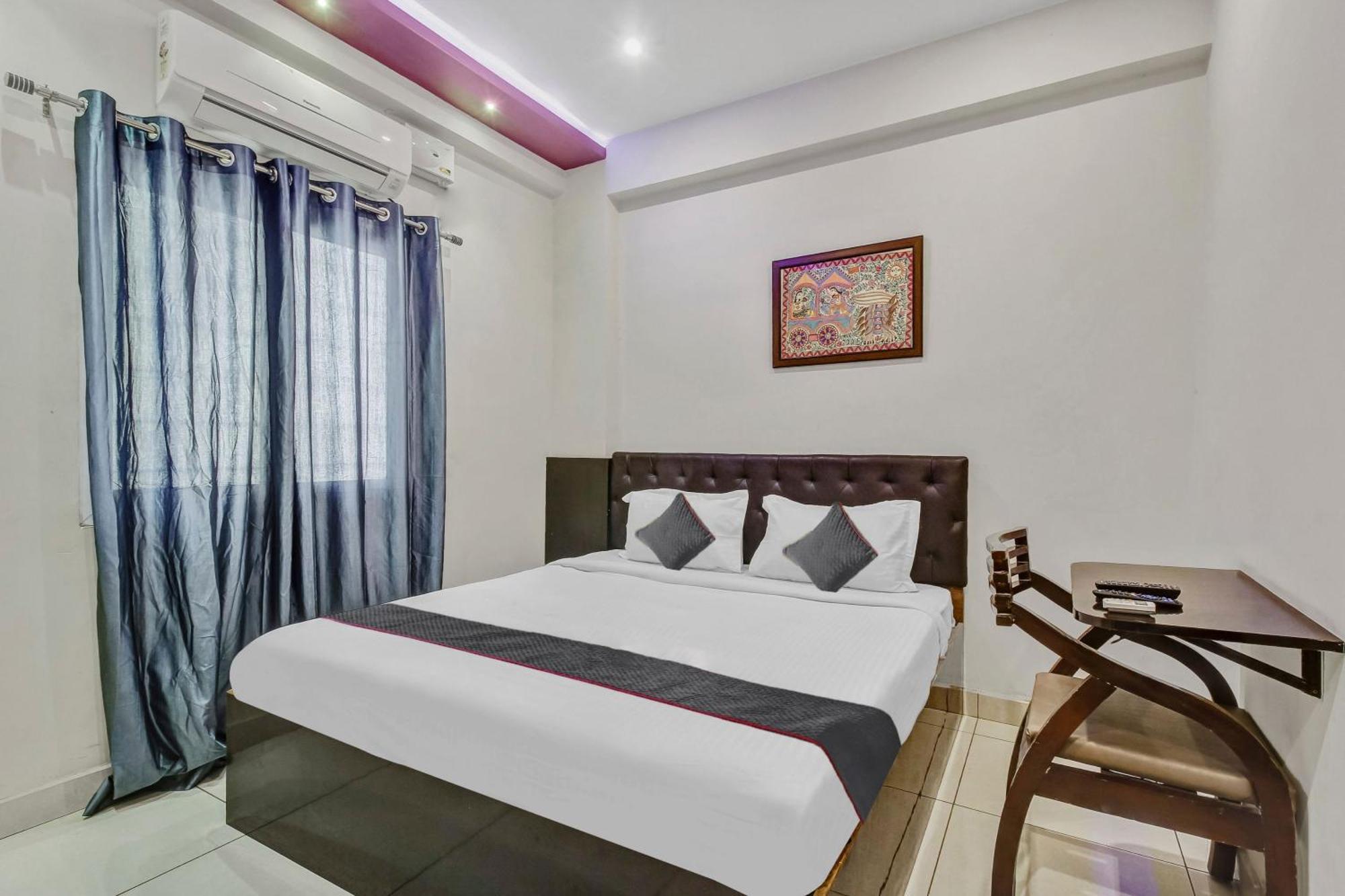 Collection O Galaxy Suites Hyderabad Eksteriør billede