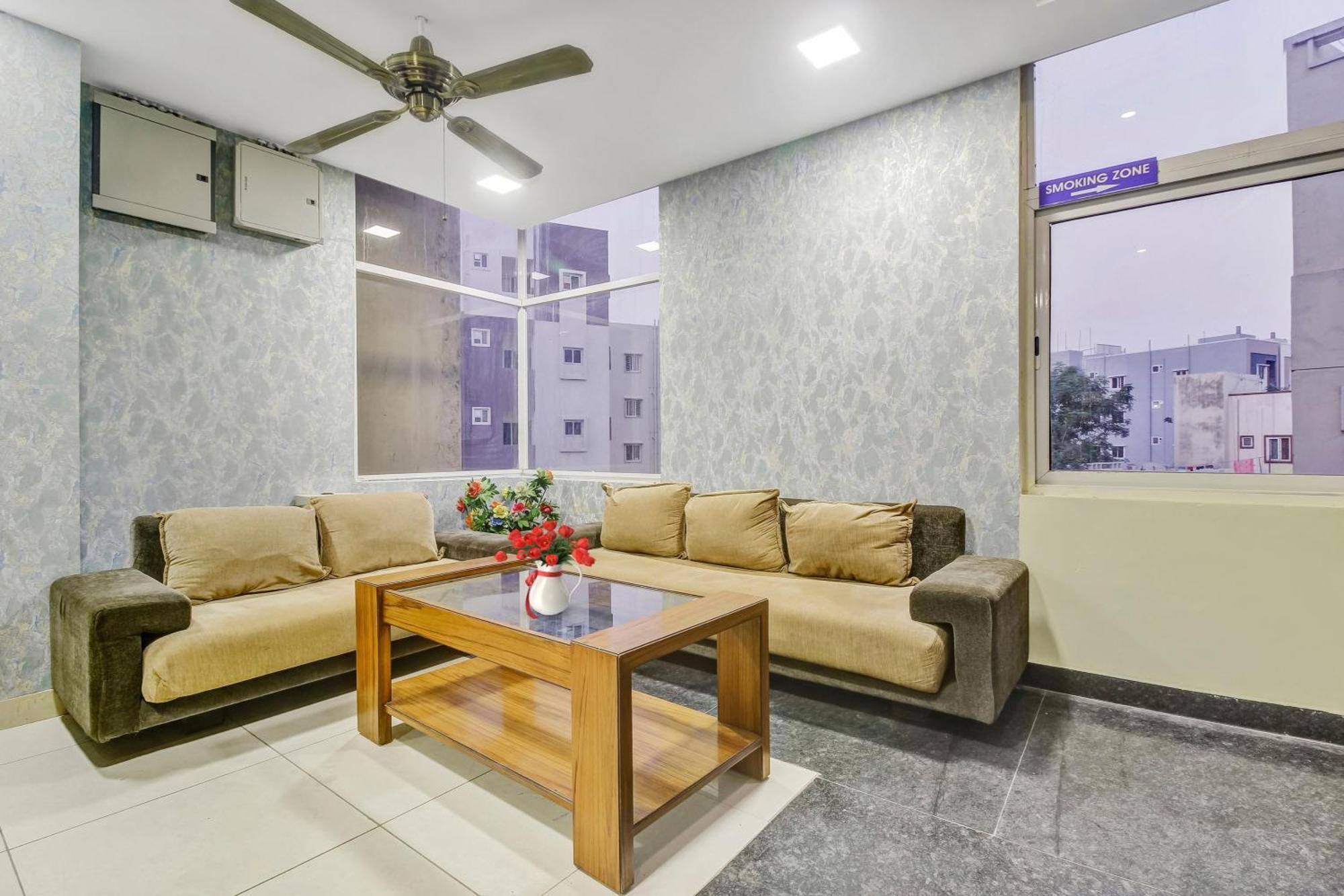Collection O Galaxy Suites Hyderabad Eksteriør billede